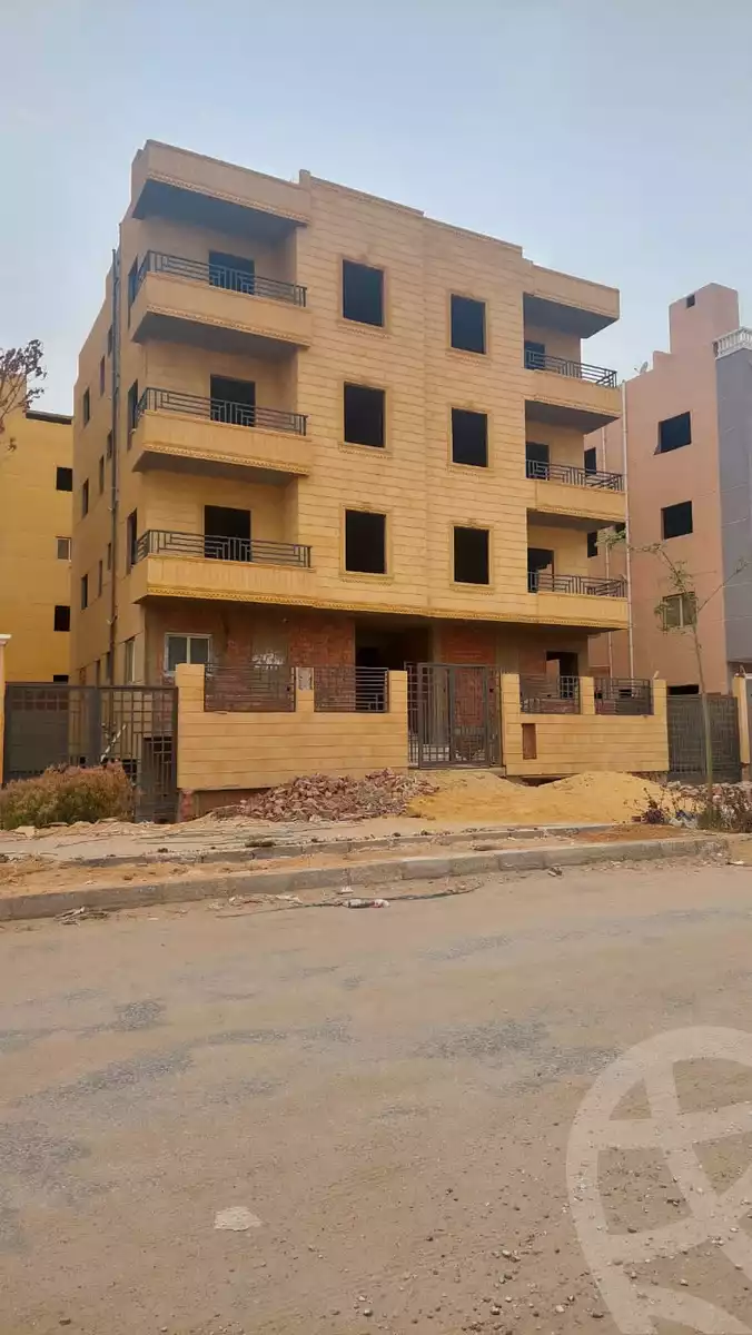 https://aqarmap.com.eg/en/listing/6013527-for-sale-cairo-6th-of-october-hadaeq-october-lmntq-lsyhy
