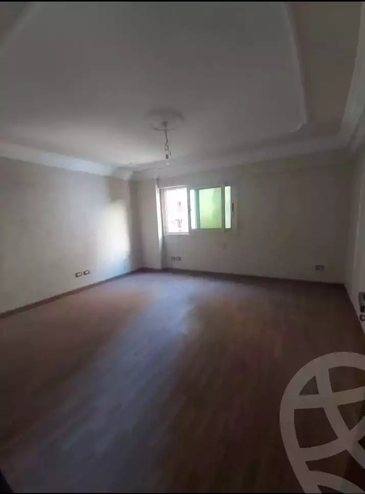 https://aqarmap.com.eg/en/listing/6015800-for-sale-alexandria-zezenia