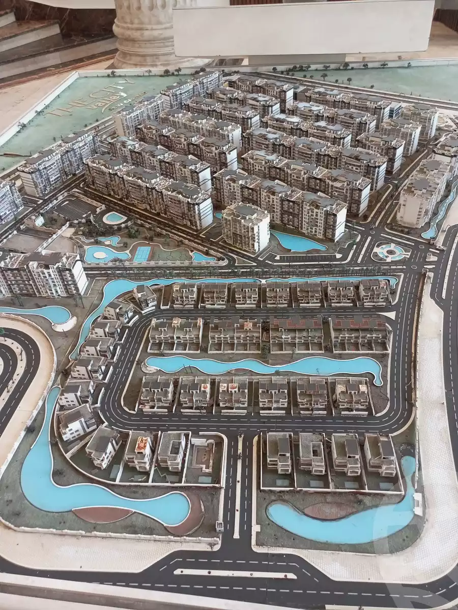 https://aqarmap.com.eg/en/listing/6016066-for-sale-cairo-new-administrative-capital-r7-the-city-compound-master-group