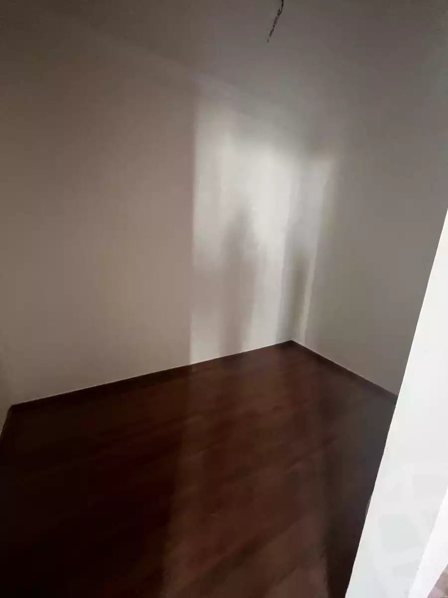 https://aqarmap.com.eg/en/listing/6016523-for-sale-cairo-new-cairo-compounds-jyd
