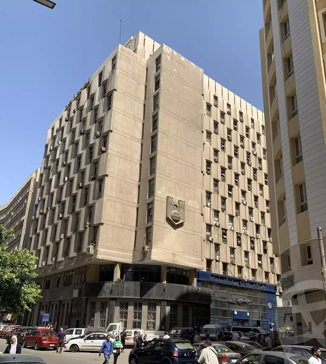 https://aqarmap.com.eg/ar/listing/5983691-for-rent-cairo-downtown-el-azbakya-el-gomhoreya-st