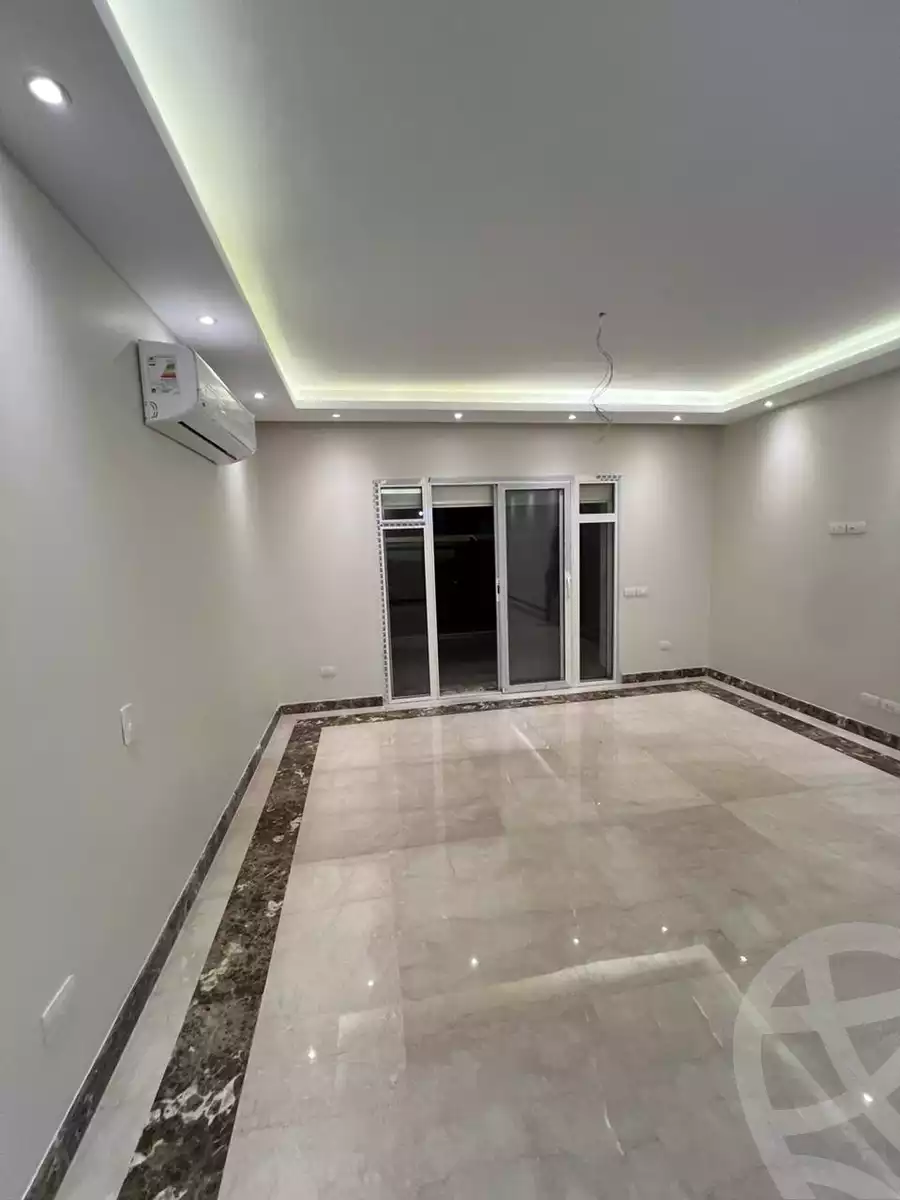 https://aqarmap.com.eg/en/listing/6017861-for-rent-cairo-6th-of-october-compounds-october-plaza