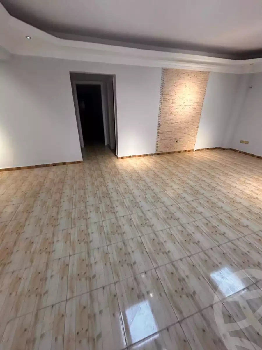 https://aqarmap.com.eg/ar/listing/6014485-for-rent-cairo-mokattam-lhdb-l-ly-manteqt-ganob-s