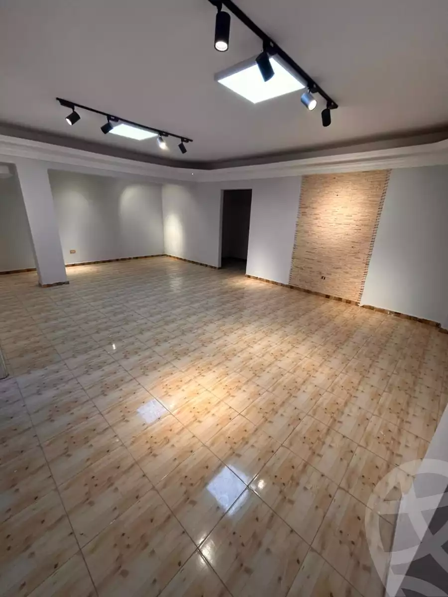 https://aqarmap.com.eg/ar/listing/6014485-for-rent-cairo-mokattam-lhdb-l-ly-manteqt-ganob-s