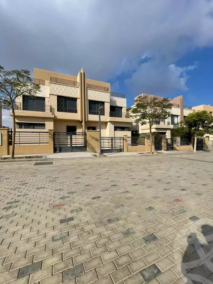 https://aqarmap.com.eg/en/listing/6020936-for-sale-cairo-el-sheikh-zayed-city-compounds-alma