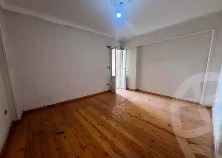 https://aqarmap.com.eg/en/listing/6021702-for-rent-alexandria-zezenia