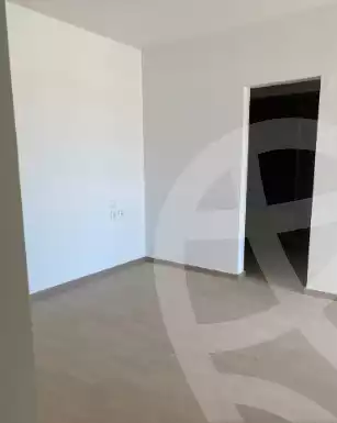 https://aqarmap.com.eg/ar/listing/6021840-for-rent-cairo-mokattam-compounds-uptown-cairo