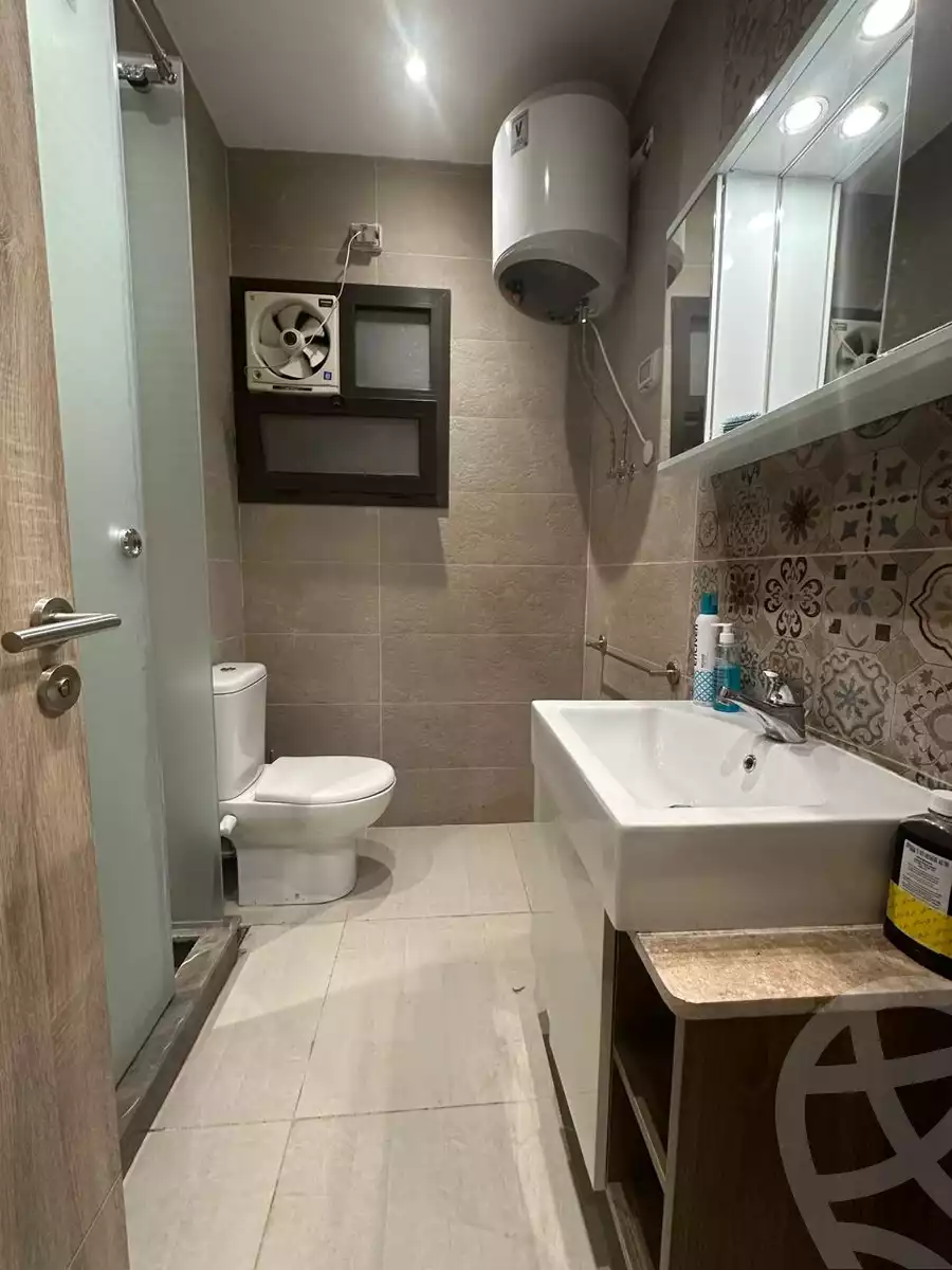 https://aqarmap.com.eg/en/listing/6022278-for-sale-cairo-new-cairo-compounds-fifth-square