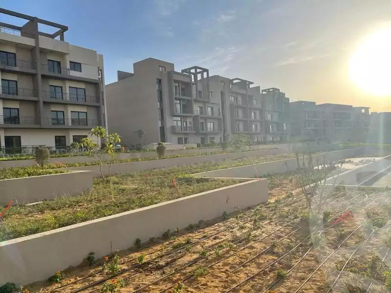 https://aqarmap.com.eg/en/listing/6023183-for-sale-cairo-new-cairo-compounds-fifth-square