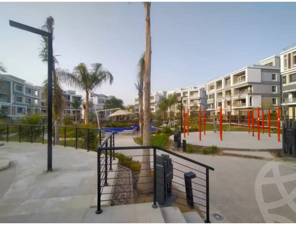 https://aqarmap.com.eg/ar/listing/6023458-for-sale-cairo-el-sheikh-zayed-city-compounds-kmbwnd-wn-16-swdyk