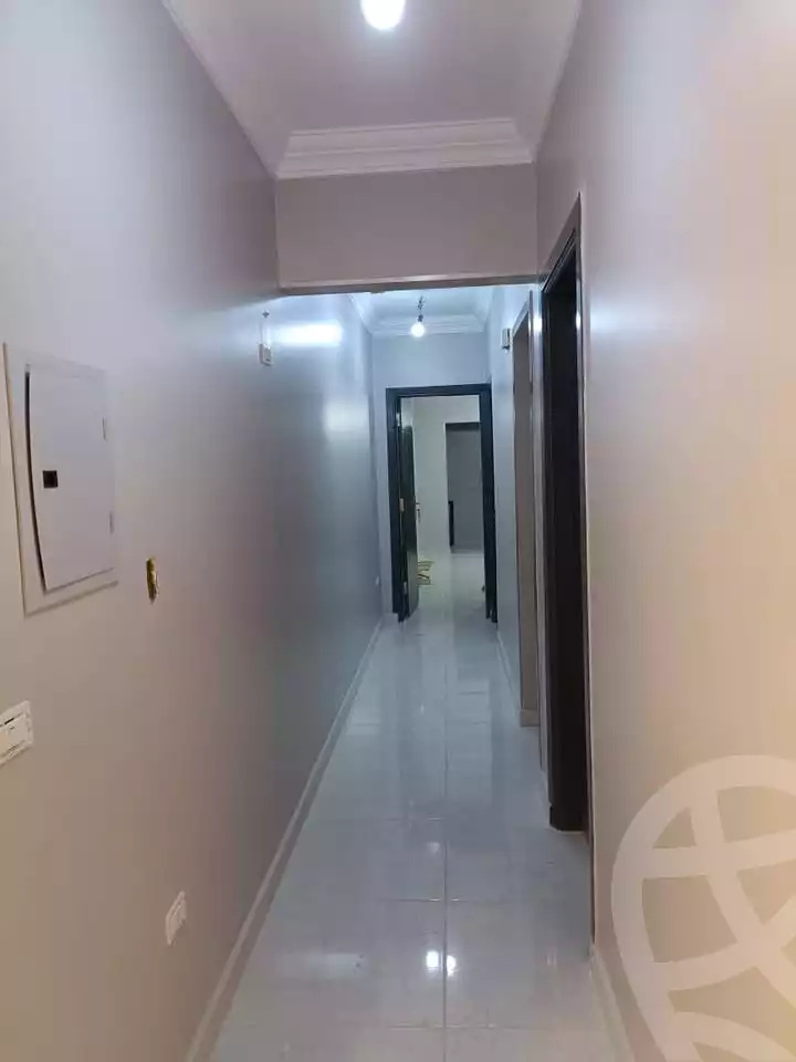 https://aqarmap.com.eg/en/listing/6024257-for-rent-cairo-mokattam-compounds-kmbwnd-rwyl-jrdnz
