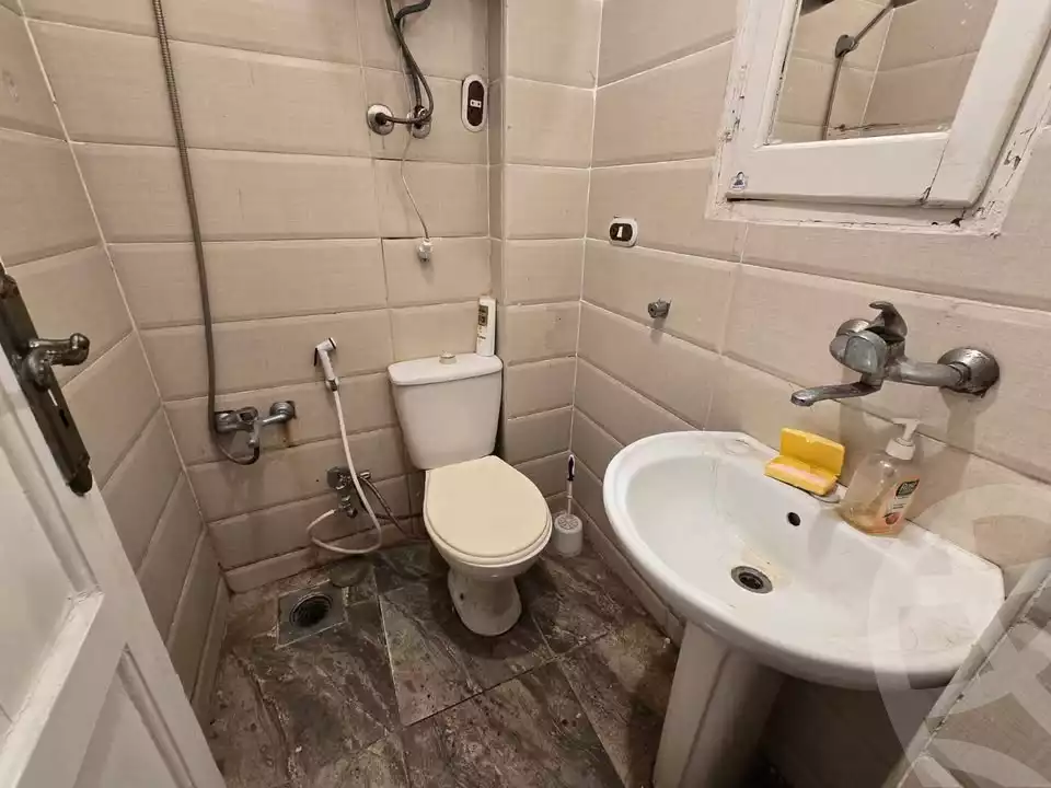 https://aqarmap.com.eg/ar/listing/6024325-for-sale-alexandria-sporting-el-geish-road