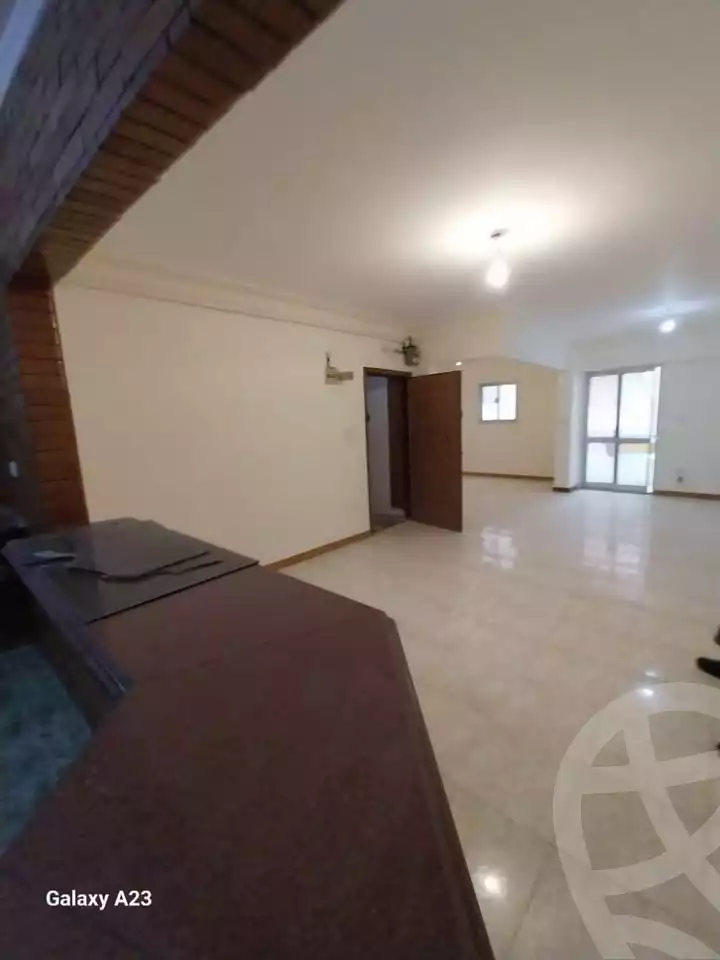 https://aqarmap.com.eg/ar/listing/6024980-for-sale-alexandria-sydy-bshr-sydy-bshr-qbly-rd-lfdly