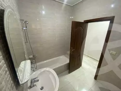 https://aqarmap.com.eg/en/listing/6025019-for-rent-cairo-new-cairo-el-narges-el-narges-2-morsi-gamil-aziz-st