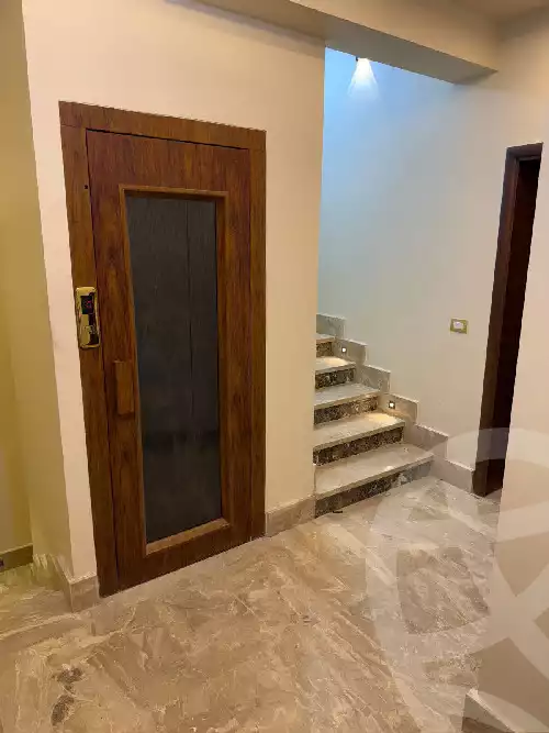 https://aqarmap.com.eg/en/listing/6025162-for-sale-cairo-new-cairo-compounds-el-patio-oro