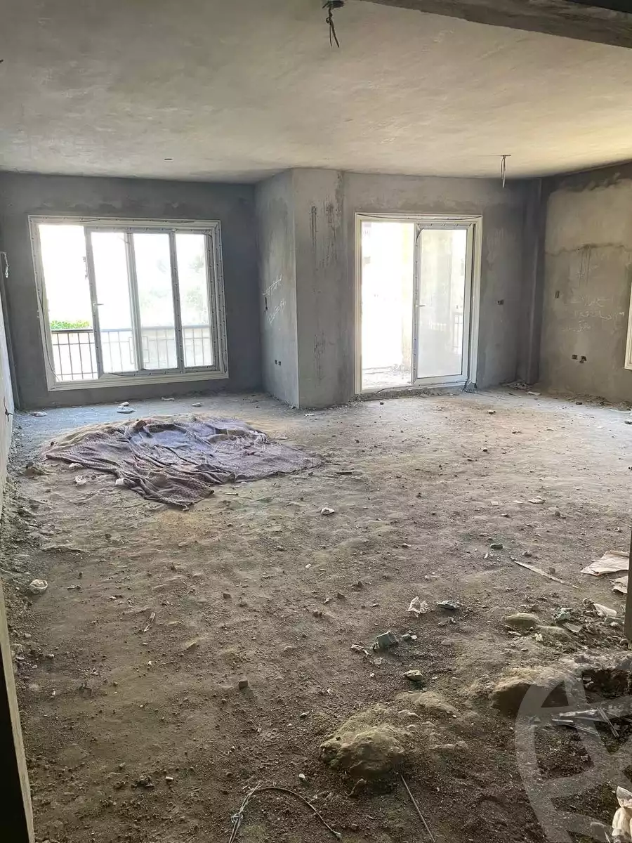 https://aqarmap.com.eg/en/listing/6025782-for-sale-cairo-new-cairo-compounds-stwn-ryzydns-by-ar-y-llttwyr