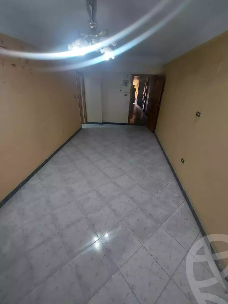 https://aqarmap.com.eg/ar/listing/6026932-for-rent-cairo-helwan-helwan-el-sharkeya-heidar-st