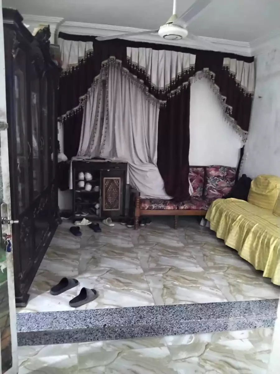 https://aqarmap.com.eg/en/listing/6026968-for-sale-cairo-ain-shams-6-october-st