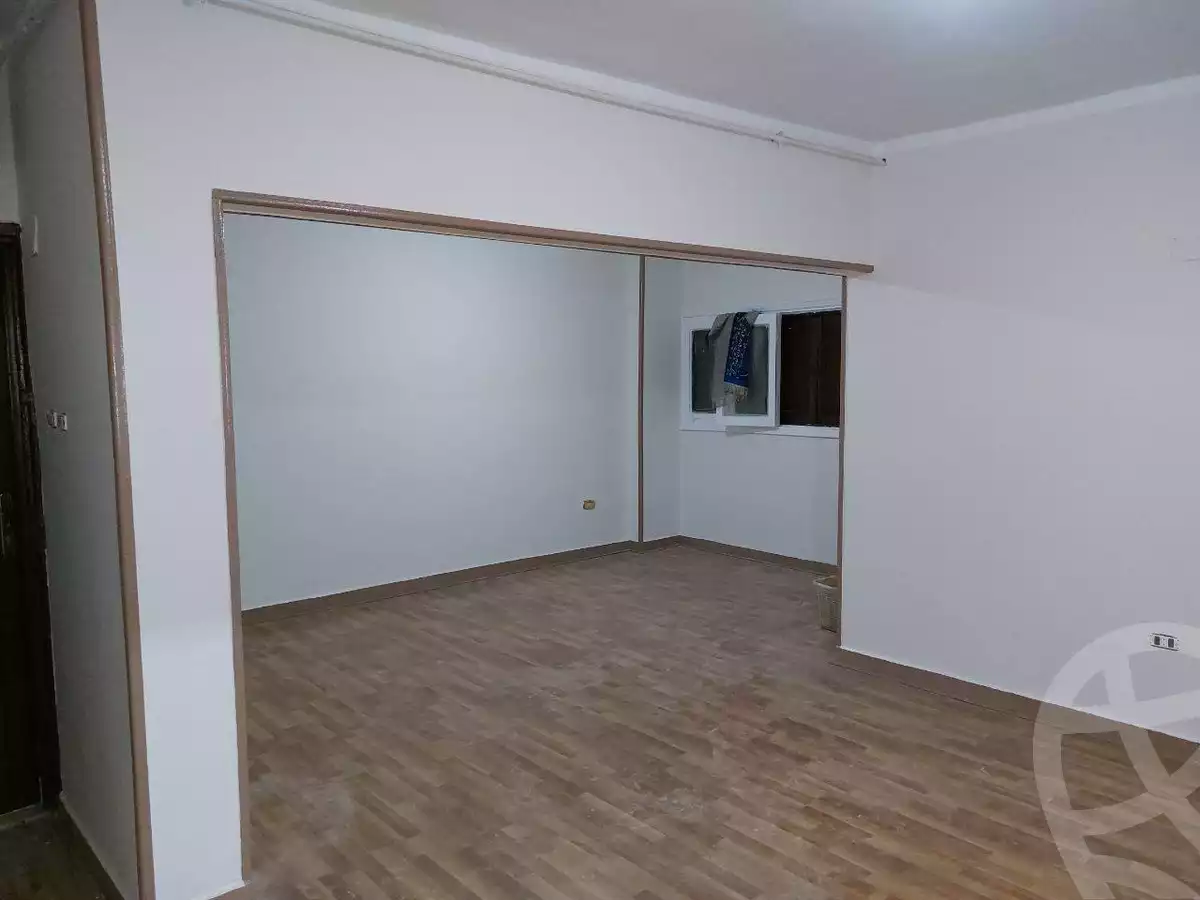 https://aqarmap.com.eg/en/listing/6027561-for-rent-cairo-mokattam-lhdb-l-ly-shareaa-9