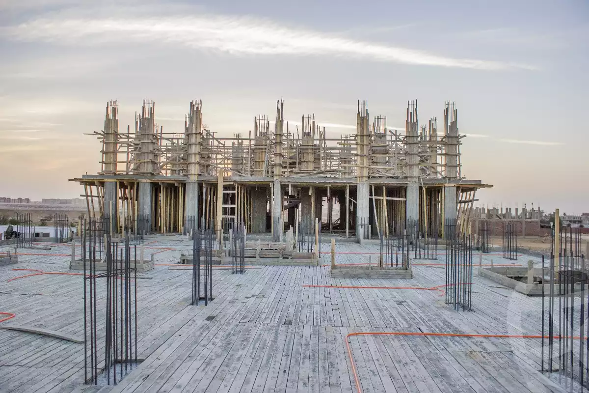 https://aqarmap.com.eg/ar/listing/6028639-for-sale-cairo-el-shorouk-compounds-sky-view-compound-emaar