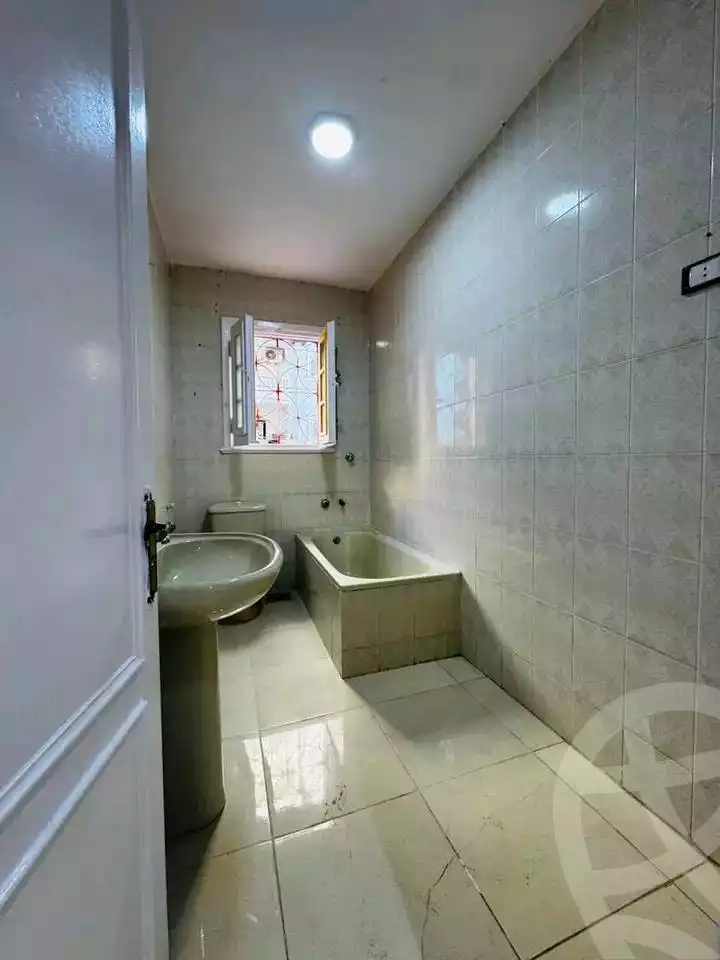 https://aqarmap.com.eg/en/listing/6030080-for-sale-alexandria-l-jmy-shataa-el-nakheel