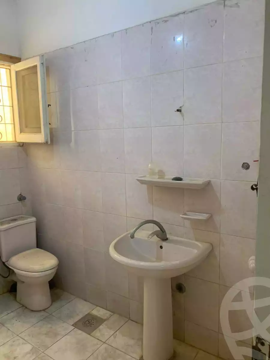 https://aqarmap.com.eg/en/listing/6032364-for-sale-alexandria-l-jmy-lbytsh-el-hay-st