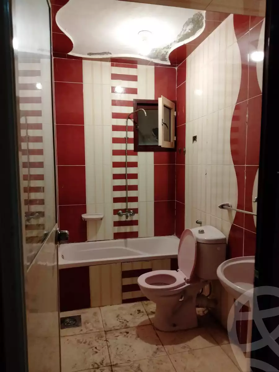 https://aqarmap.com.eg/ar/listing/6032750-for-sale-alexandria-l-jmy-bw-ywsf-el-forn-st