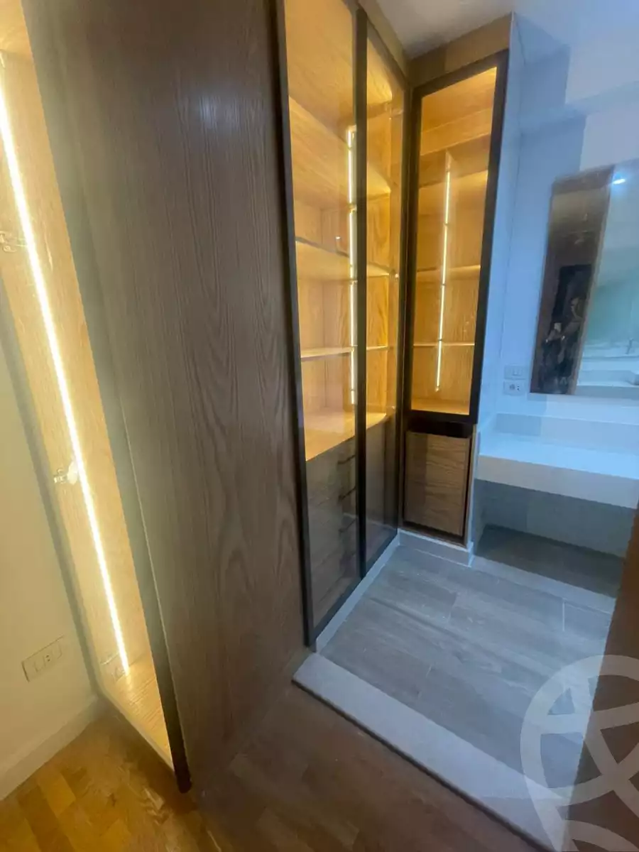 https://aqarmap.com.eg/en/listing/6034138-for-rent-cairo-el-sheikh-zayed-city-compounds-kmbwnd-wyst-twn-swdyk