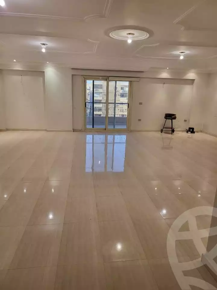 https://aqarmap.com.eg/en/listing/6034415-for-sale-cairo-mokattam-lhdb-l-ly-shareaa-9
