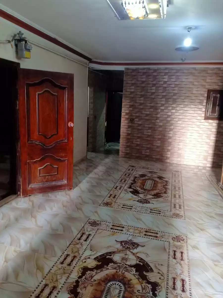 https://aqarmap.com.eg/ar/listing/6035364-for-rent-cairo-helwan-hadayek-helwan-nile-corniche-st