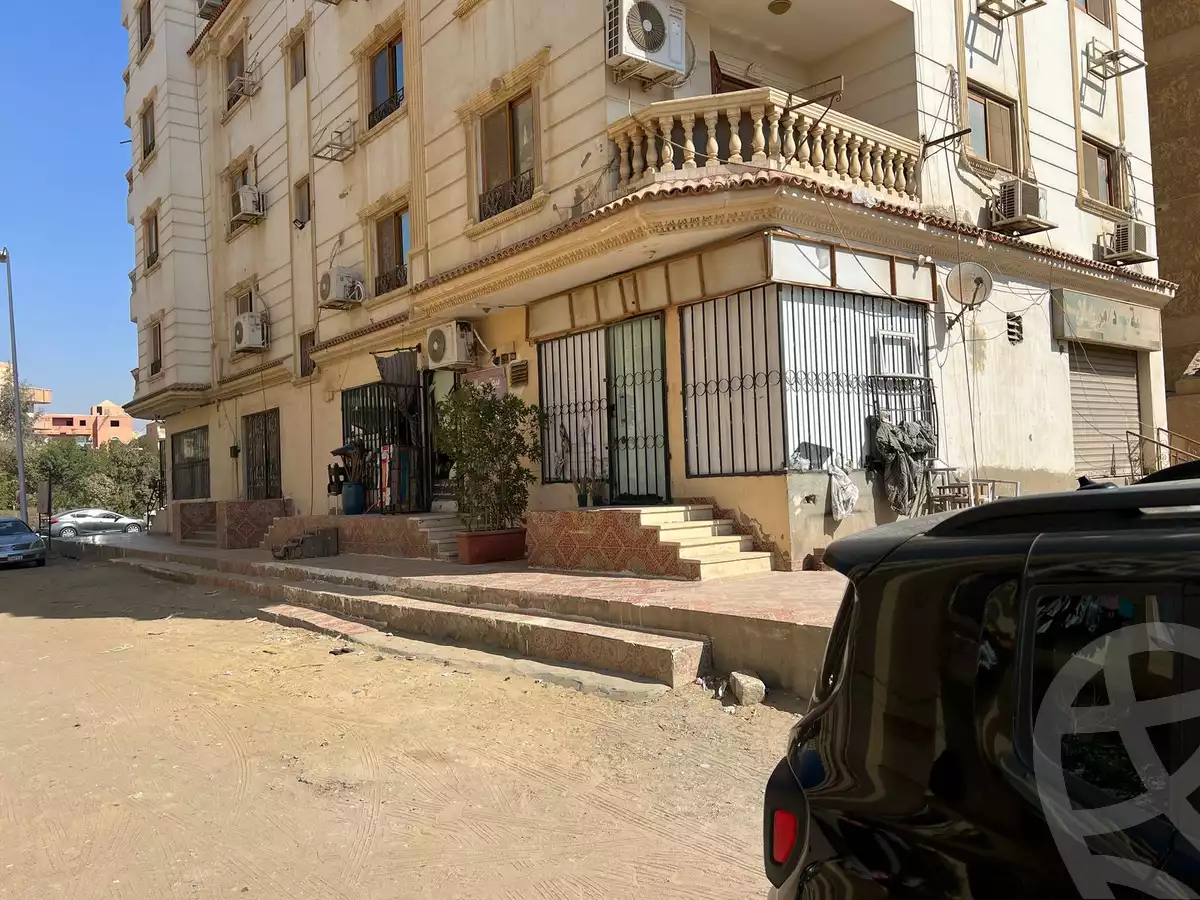 https://aqarmap.com.eg/ar/listing/6036288-for-sale-cairo-6th-of-october-el-ahyaa-neighborhood-1st-sixth-neighborhood