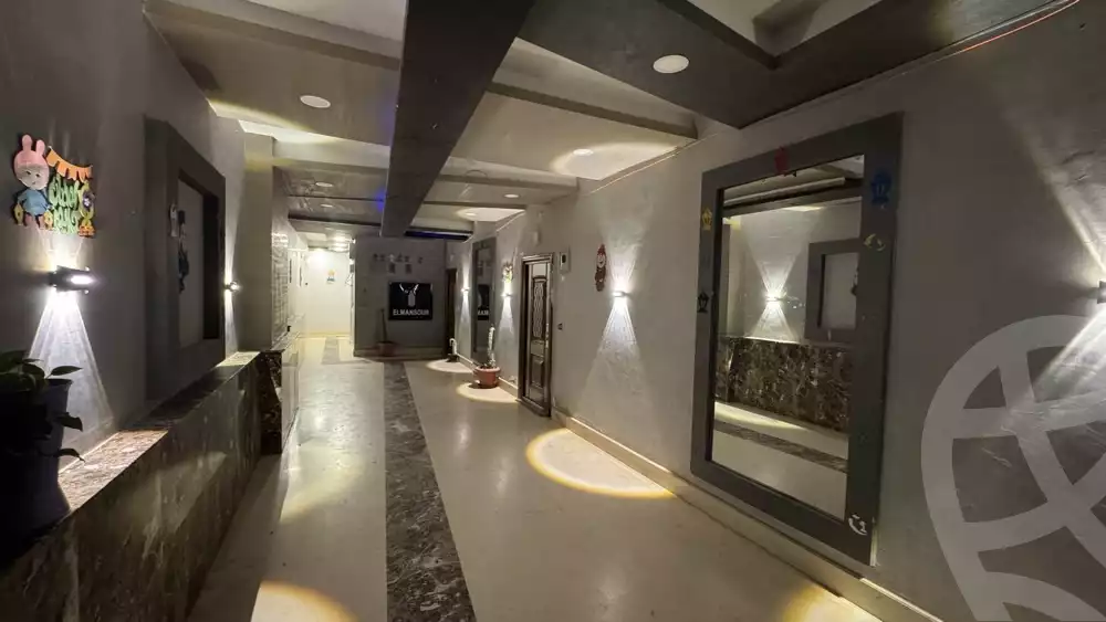 https://aqarmap.com.eg/en/listing/6037353-for-sale-cairo-mokattam-el-hadabah-el-wosta-el-mantaqa-el-olaa-baron-school-street