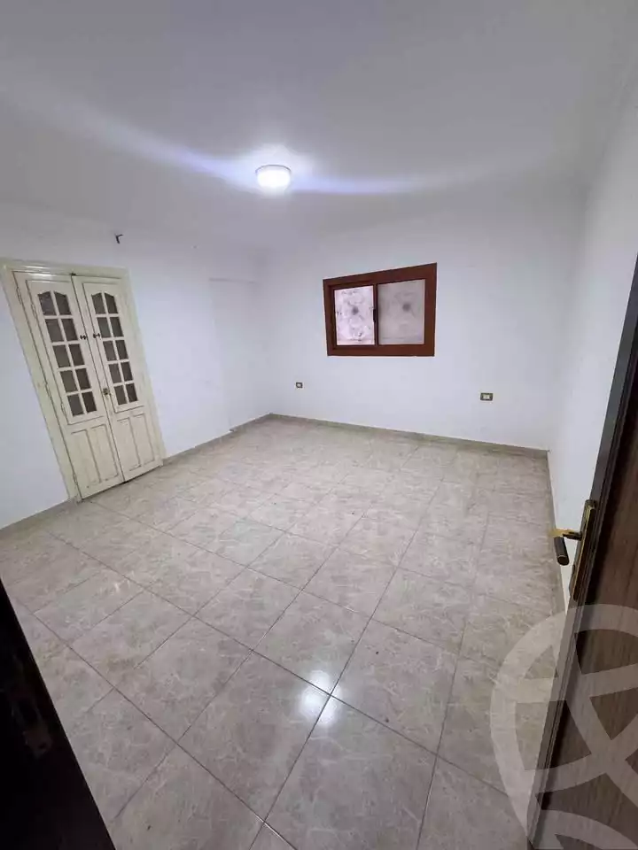 https://aqarmap.com.eg/ar/listing/6037429-for-sale-alexandria-l-jmy-lbytsh-al-kaada-st