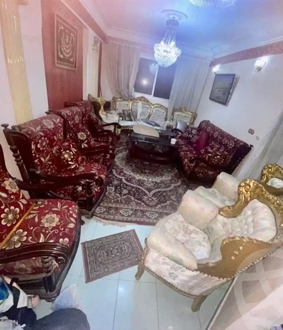 https://aqarmap.com.eg/ar/listing/6037460-for-sale-alexandria-moharram-bey-kanal-al-mahmoudeya-al-bahri-st