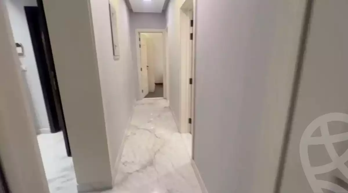 https://aqarmap.com.eg/en/listing/6039232-for-sale-cairo-el-sheikh-zayed-city-compounds-the-courtyard