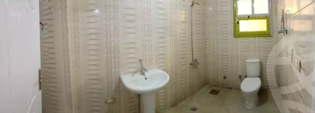 https://aqarmap.com.eg/en/listing/6040860-for-rent-cairo-mokattam-compounds-kmbwnd-jwldn-jyts