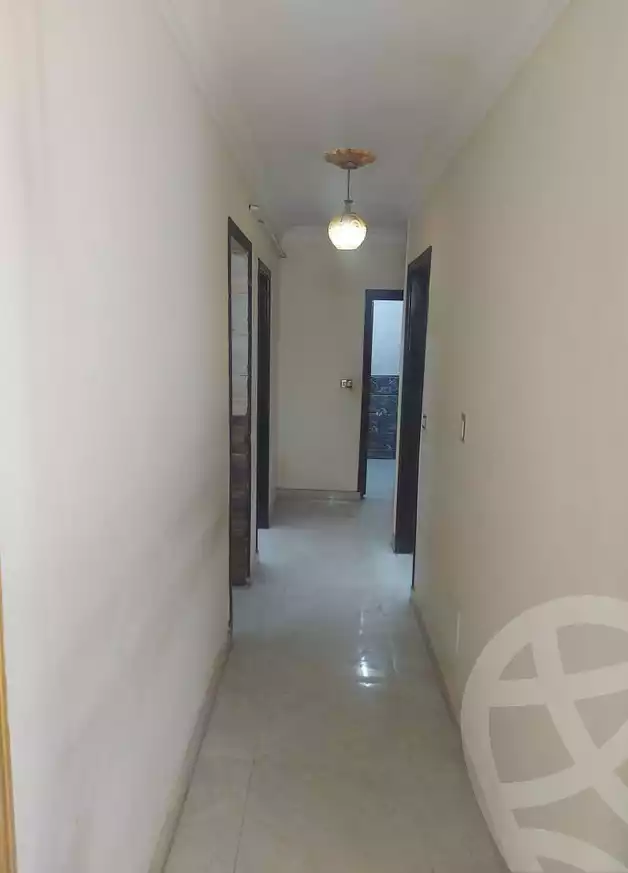 https://aqarmap.com.eg/en/listing/6041068-for-sale-cairo-helwan-helwan-el-sharkeya-mostafa-safwat-st