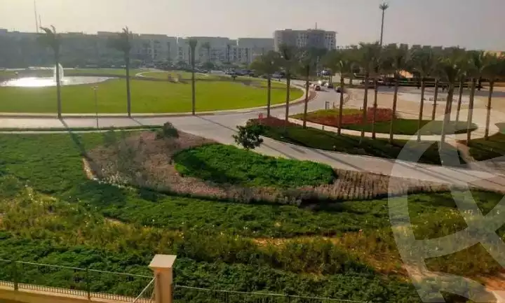 https://aqarmap.com.eg/en/listing/6041445-for-sale-cairo-mokattam-compounds-uptown-cairo