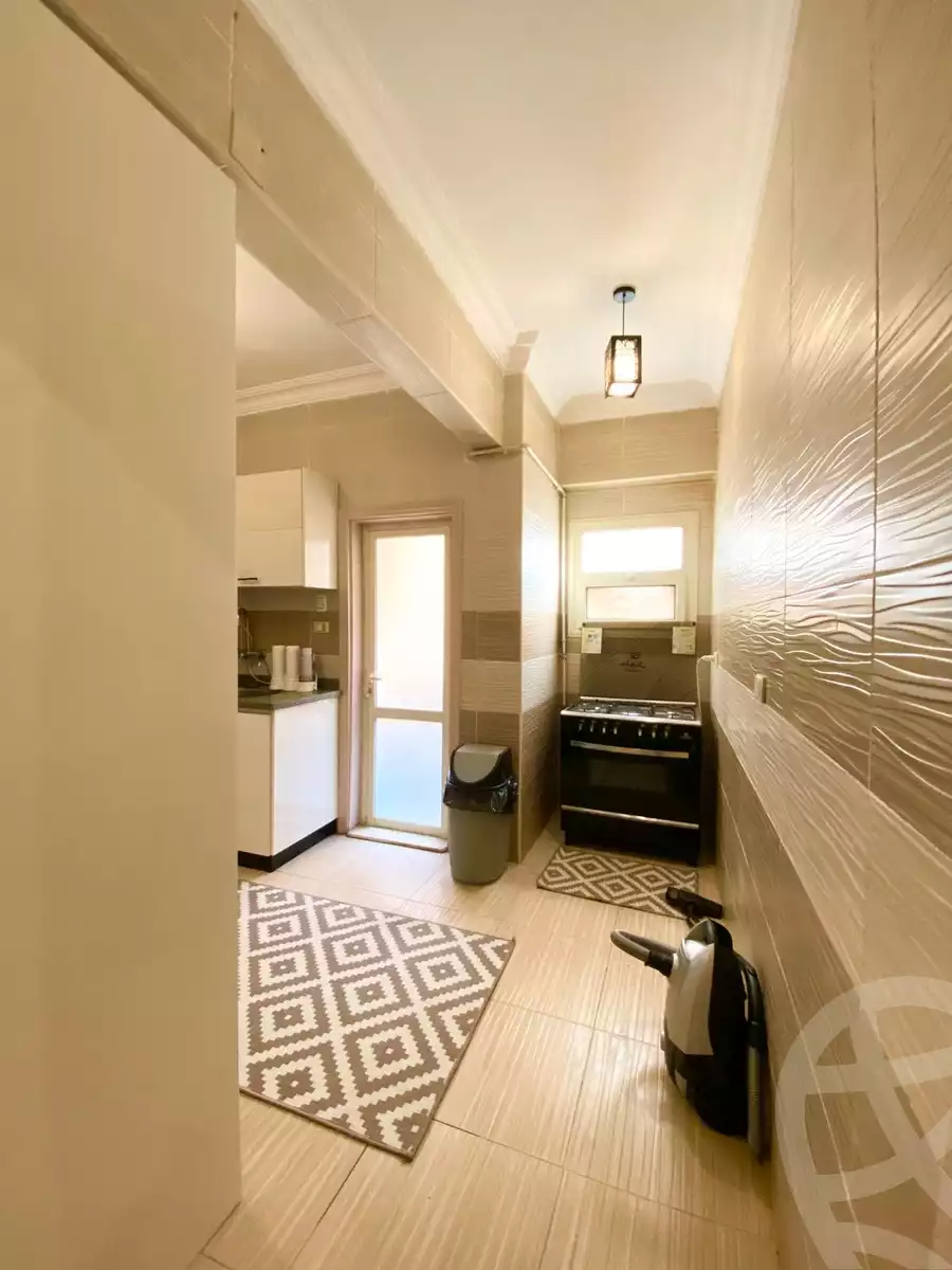 https://aqarmap.com.eg/en/listing/5981704-for-rent-cairo-new-cairo-compounds-el-mostashareen-compound