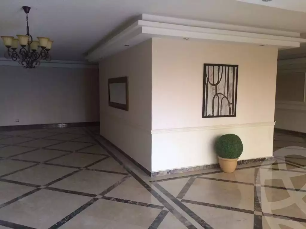 https://aqarmap.com.eg/en/listing/6041871-for-sale-cairo-el-sheikh-zayed-city-compounds-greens