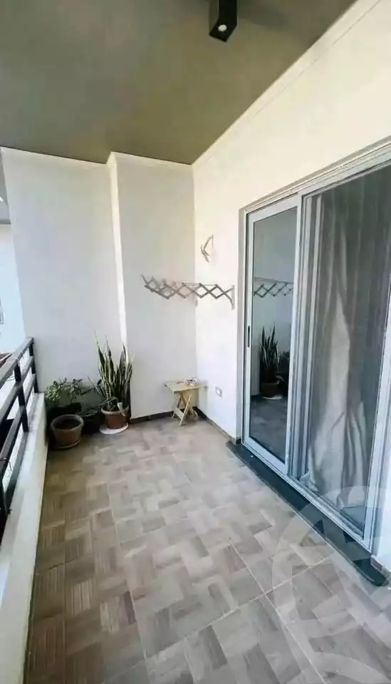 https://aqarmap.com.eg/en/listing/6042329-for-sale-cairo-mokattam-el-hadabah-el-wosta-compounds-vittoria-compound-seven-stars