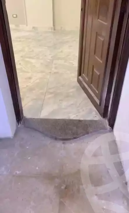 https://aqarmap.com.eg/ar/listing/6042848-for-rent-cairo-mokattam-lhdb-l-ly-shr-krym-bnwn
