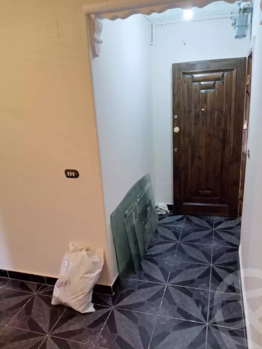 https://aqarmap.com.eg/ar/listing/4962906-for-sale-alexandria-moharram-bey-emberouz