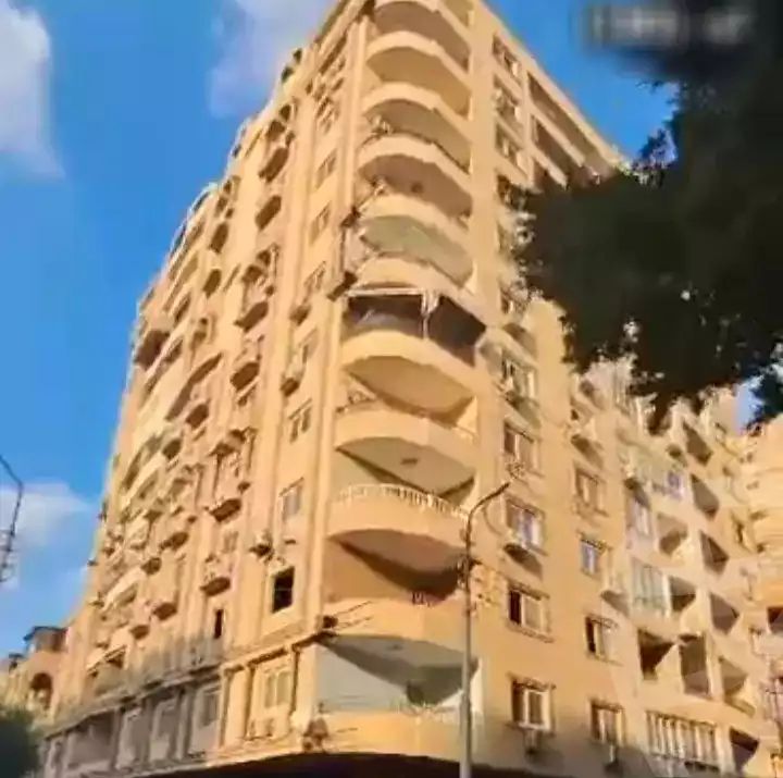 https://aqarmap.com.eg/ar/listing/6044023-for-sale-cairo-heliopolis-almazah-omar-ibn-el-khattab-st