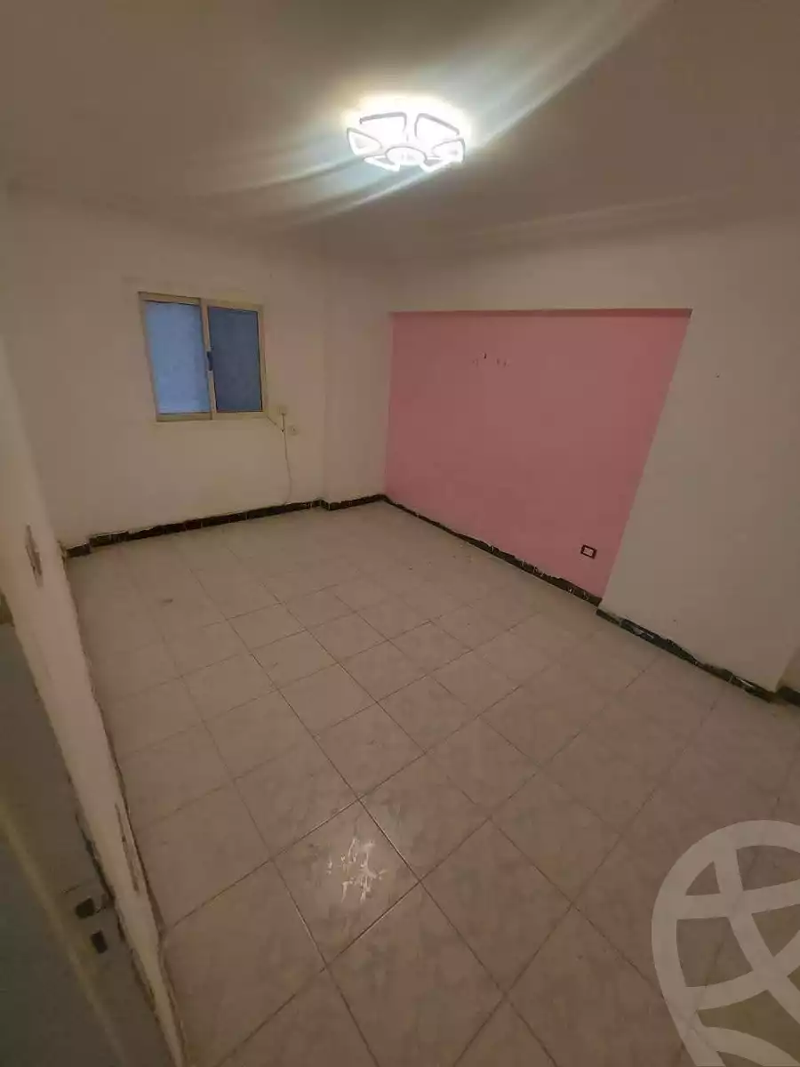 https://aqarmap.com.eg/en/listing/6044091-for-rent-cairo-helwan-helwan-el-sharkeya-heidar-st