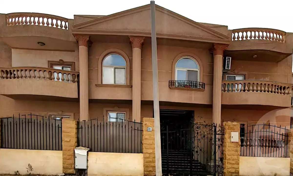 https://aqarmap.com.eg/en/listing/6044294-for-sale-cairo-new-cairo-sharq-el-akadamiya-al-tahrir-st