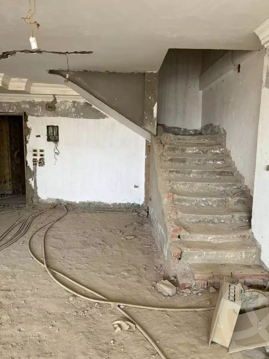 https://aqarmap.com.eg/en/listing/6044861-for-sale-cairo-mokattam-el-hadabah-el-wosta-rd-lmbhth