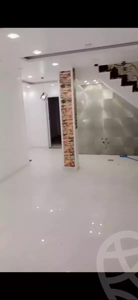 https://aqarmap.com.eg/en/listing/4176472-for-rent-cairo-el-sheikh-zayed-city-el-hay-el-hady-ashaer-area-1-street-12