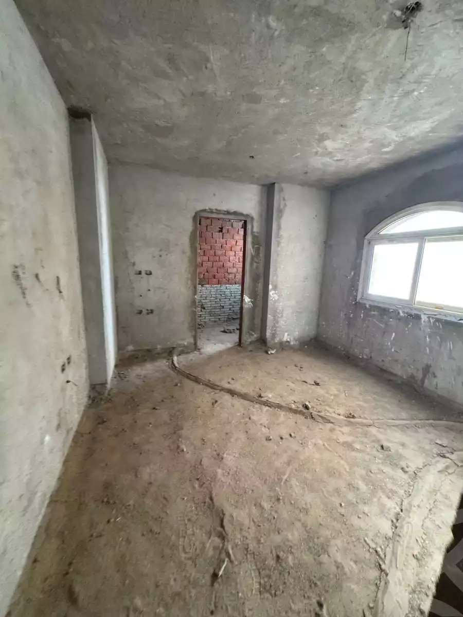 https://aqarmap.com.eg/en/listing/6045309-for-sale-cairo-al-oubour-tryq-msr-sm-yly-lshrwy-moon-city