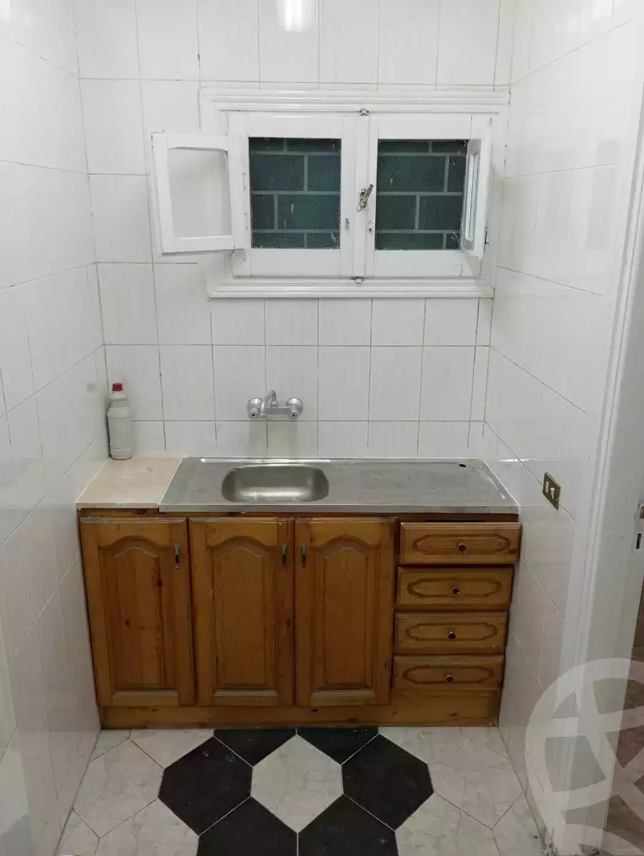 https://aqarmap.com.eg/en/listing/6046040-for-rent-alexandria-sporting-luxor-st